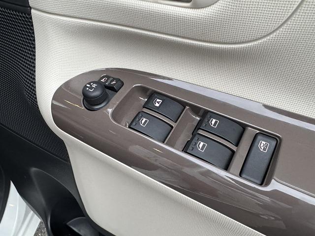 ムーヴキャンバス ＸメイクアップＳＡＩＩ　ワンオーナー　／禁煙車／フルセグＴＶ／ナビ／Ｂｌｕｅｔｏｏｔｈ／バックカメラ／ＣＤ／ＤＶＤ／フォグライト／衝突軽減ブレーキ／スマートキー／両側スライドドア（20枚目）