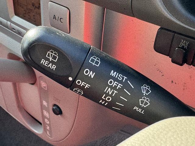 エブリイワゴン ＰＺターボスペシャル　両側電動スライド／オートステップ／キーレス／ナビ／ＴＶ／１４インチアルミ／ＣＤ／ＤＶＤ／ＥＴＣ／フォグライト／ＨＩＤヘッドライト／オートエアコン／ターボ（9枚目）