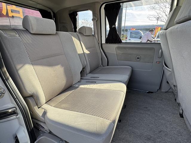 エブリイワゴン ＰＺターボスペシャル　両側電動スライド／オートステップ／キーレス／ナビ／ＴＶ／１４インチアルミ／ＣＤ／ＤＶＤ／ＥＴＣ／フォグライト／ＨＩＤヘッドライト／オートエアコン／ターボ（19枚目）