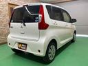 Ｍ　禁煙車　純正ＣＤステレオ　キーレスキー　ＥＴＣ　電動格納ドアミラー　プライバシーガラス　Ｗエアバッグ　ＡＢＳ　インパネシフト　ベンチシート　アイドリングストップ　シートヒーター　バックカメラ(5枚目)