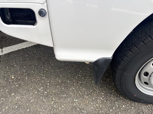 サンバートラック ＴＢ　／４ＷＤ／エアコン／パワステ／５速（21枚目）