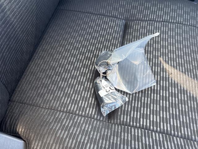 ハイゼットトラック ジャンボエクストラ /2WD/CVT/LEDヘッドライト&フォグランプ/スマートキー/電動格納式ドアミラー/オーディオレス(17枚目)