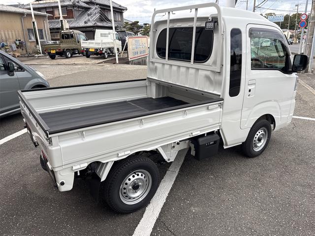ハイゼットトラック ジャンボエクストラ /2WD/5速マニュアル/LEDヘッドライト&フォグランプ/スマートキー/電動格納式ドアミラー/ETC(4枚目)