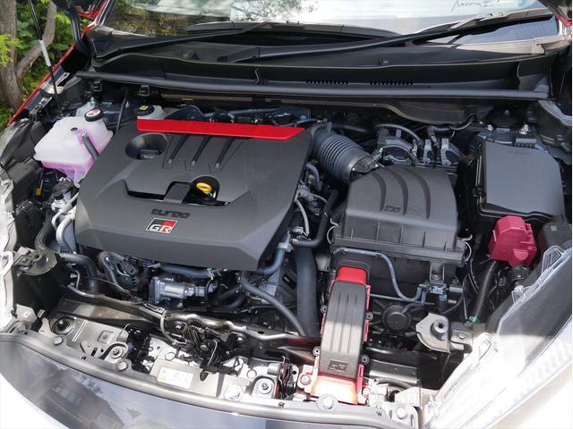 ＧＲヤリス ＲＺハイパフォーマンスカッレ　ロバンペラエディション　１００台限定　特別仕様車　ワンオーナー車　１桁シリアル　００２／２００台　カッレ・ロバンペラ専用カラーリング（43枚目）