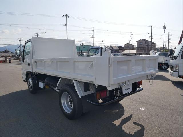エルフトラック 3t高床強化ダンプ 5速マニュアル/3ペダル アオリ一方開仕様 新明和製(DR2-0110SY) ETC HSA(坂道発進補助装置)中間ピン2ヶ DPD(ディーゼル粒子拡散装置) ASR(駆動防滑装置)タレゴム新調 フロントフォグランプ(4枚目)