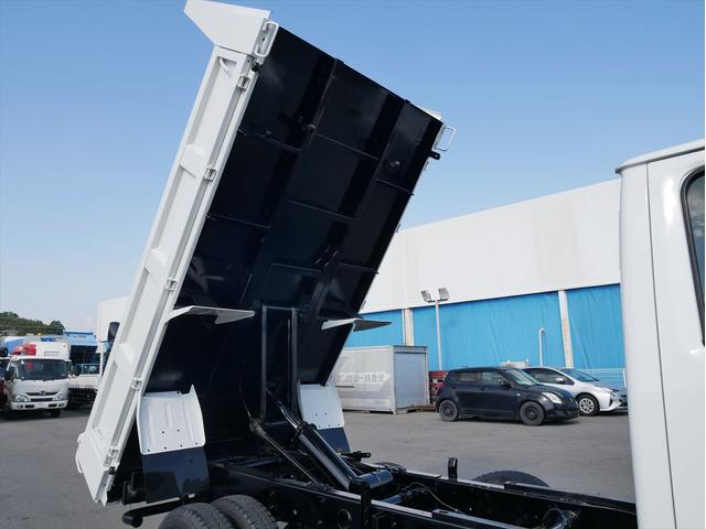 エルフトラック 3t高床強化ダンプ 5速マニュアル/3ペダル アオリ一方開仕様 新明和製(DR2-0110SY) ETC HSA(坂道発進補助装置)中間ピン2ヶ DPD(ディーゼル粒子拡散装置) ASR(駆動防滑装置)タレゴム新調 フロントフォグランプ(15枚目)