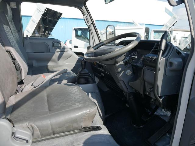 エルフトラック 3t高床強化ダンプ 5速マニュアル/3ペダル アオリ一方開仕様 新明和製(DR2-0110SY) ETC HSA(坂道発進補助装置)中間ピン2ヶ DPD(ディーゼル粒子拡散装置) ASR(駆動防滑装置)タレゴム新調 フロントフォグランプ(20枚目)