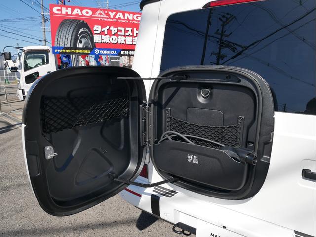 Ｇクラス Ｇ５８０　ウィズＥＱテクノロジーエディション１　ＬＥＤ照明付き電動オートステップ　トランク＆全ドアイージークローザーＫＩＴ　オンオフスイッチ付きＴＶキャンセラー装備　ユピテル製レーダー探知機＆前後ドラレコ　ガラスコーティング＆断熱フィルム施工済み（48枚目）