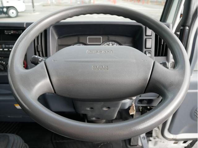 エルフトラック ２ｔ　全低床ダンプ　５ＭＴ　５速マニュアル／３ペダル　新明和　ＤＲ２－０１１０ＳＹ　中間ピン２ヶ　ＥＴＣ　ＨＳＡ　坂道発進補助装置　横滑り防止装置　アイドリングストップ　ＡＢＳ　運転席エアバッグ　タレゴム新調　Ａｄｂｌｕｅレス（22枚目）