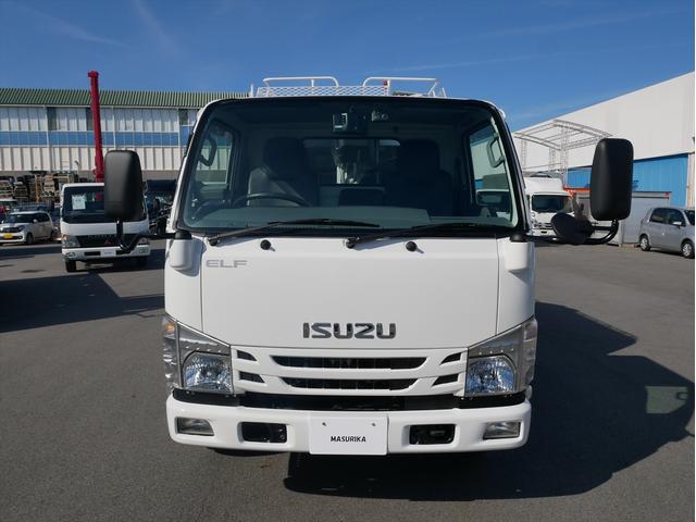 エルフトラック プレス式パッカー車　連続スイッチ　ターボ　３．０５ｔ　塵芥車　プレス式　極東製（ＧＢ４３－２７－Ｓ）４．３立米　６速マニュアル／３ペダル　　汚水タンク　ＨＳＡ（坂道発進補助装置）　横滑り防止装置　カラーバックモニター（3枚目）