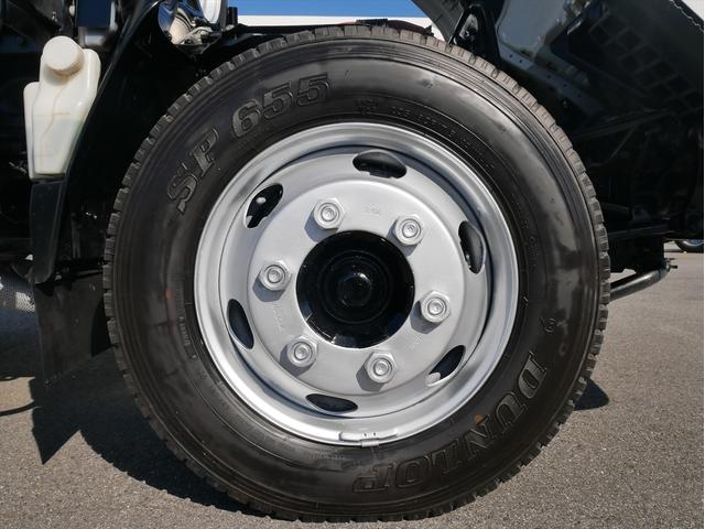 エルフトラック プレス式パッカー車　連続スイッチ　ターボ　３．０５ｔ　塵芥車　プレス式　極東製（ＧＢ４３－２７－Ｓ）４．３立米　６速マニュアル／３ペダル　　汚水タンク　ＨＳＡ（坂道発進補助装置）　横滑り防止装置　カラーバックモニター（44枚目）