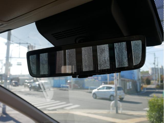 アルファードハイブリッド エグゼクティブラウンジ　登録済未使用車　寒冷地仕様　ニュートラルベージュ　ユニバーサルステップ　モデリスタエアロパーツセット　１９インチアルミホイール　デジタルインナーミラー　おくだけ充電　エグゼクティブフロアマットセット（25枚目）