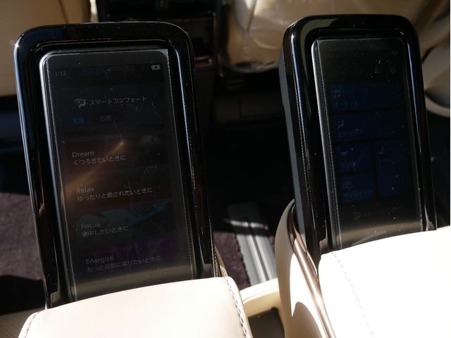 アルファードハイブリッド エグゼクティブラウンジ　登録済未使用車　寒冷地仕様　ニュートラルベージュ　ユニバーサルステップ　モデリスタエアロパーツセット　１９インチアルミホイール　デジタルインナーミラー　おくだけ充電　エグゼクティブフロアマットセット（37枚目）