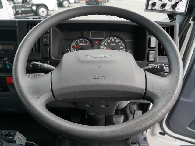 エルフトラック プレス式パッカー車　連続スイッチ　ターボ　３ｔ　塵芥車　プレス式　極東製（ＧＢ６９－２７Ｈ－Ｓ）６．９立米　６速マニュアル／３ペダル　汚水タンク　ＨＳＡ（坂道発進補助装置）　横滑り防止装置　カラーバックモニター　前後ドラレコ　新品タイヤ×６本（27枚目）