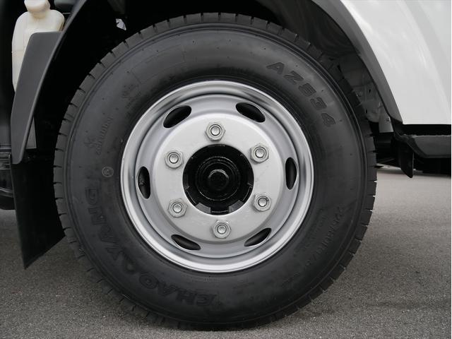 エルフトラック プレス式パッカー車　連続スイッチ　ターボ　３ｔ　塵芥車　プレス式　極東製（ＧＢ６９－２７Ｈ－Ｓ）６．９立米　６速マニュアル／３ペダル　汚水タンク　ＨＳＡ（坂道発進補助装置）　横滑り防止装置　カラーバックモニター　前後ドラレコ　新品タイヤ×６本（40枚目）