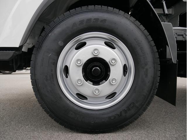 エルフトラック プレス式パッカー車　連続スイッチ　ターボ　３ｔ　塵芥車　プレス式　極東製（ＧＢ６９－２７Ｈ－Ｓ）６．９立米　６速マニュアル／３ペダル　汚水タンク　ＨＳＡ（坂道発進補助装置）　横滑り防止装置　カラーバックモニター　前後ドラレコ　新品タイヤ×６本（41枚目）