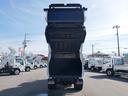 プレス式パッカー車　連続スイッチ　ターボ　３．０５ｔ　塵芥車　プレス式　極東製（ＧＢ４３－２７－Ｓ）４．３立米　６速マニュアル／３ペダル　　汚水タンク　ＨＳＡ（坂道発進補助装置）　横滑り防止装置　カラーバックモニター（11枚目）