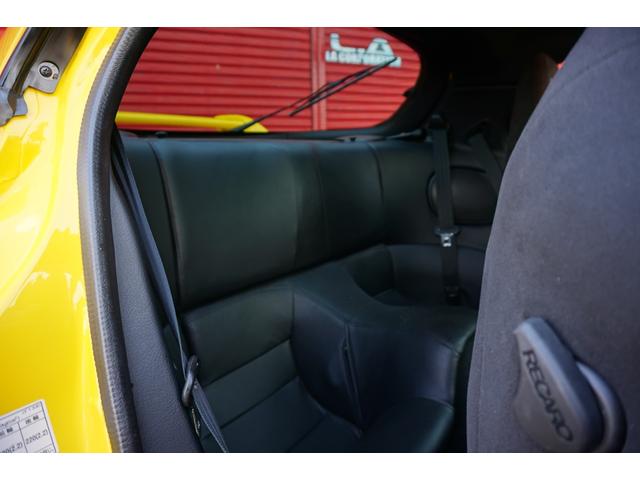 ＲＸ－７ タイプＲバサーストＲ　５００台限定車　ＲＡＹ’Ｓグラムライツ１７ＡＷ　Ｐａｎａｓｏｎｉｃナビ　バックカメラ　ドライブレコーダー　ＥＴＣ２０　レーダー　Ｄｅｆｉ油温油圧水温ブースト追加メーター　ＲＥ雨宮カーボンアウタハンドル（32枚目）