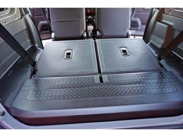 ジムニー ＸＣ　メーカー保証継承　９月２９日新規登録　未使用車　ＺＶＬミディアムグレー　スズキセーフティサポート　５ＭＴ（8枚目）