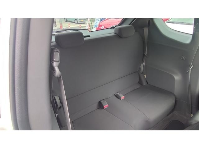 R1 プレミアムブラックリミテッド S スーパーチャージャー レザー&アルカンターラシート 最終型(12枚目)