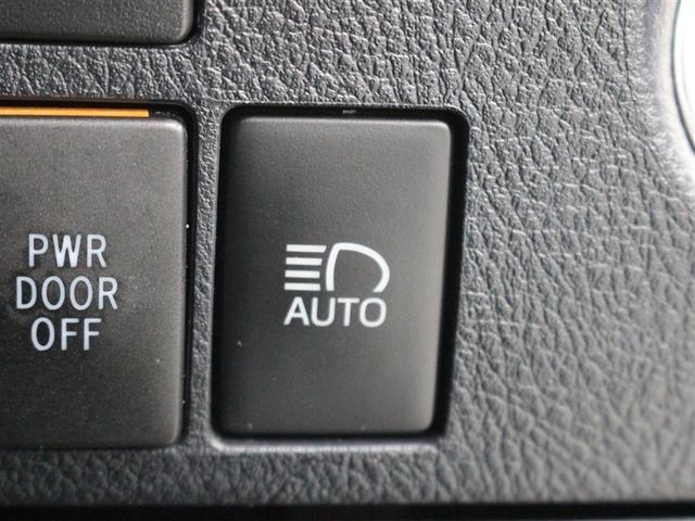 アルファードハイブリッド エグゼクティブラウンジＳ　革シート　４ＷＤ　フルセグ　メモリーナビ　ＤＶＤ再生　ミュージックプレイヤー接続可　後席モニター　バックカメラ　衝突被害軽減システム　ＥＴＣ　ドラレコ　両側電動スライド　ＬＥＤヘッドランプ　３列シート（25枚目）