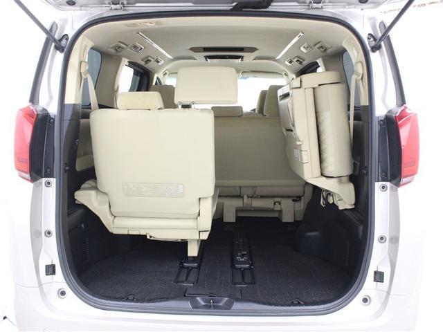 アルファード ２．５Ｘ　フルセグ　メモリーナビ　ＤＶＤ再生　ミュージックプレイヤー接続可　後席モニター　バックカメラ　衝突被害軽減システム　ＥＴＣ　ドラレコ　電動スライドドア　ＬＥＤヘッドランプ　乗車定員８人　３列シート（36枚目）