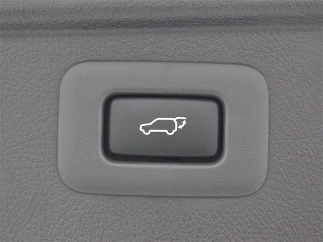 �o�b�N�h�A�ɐݒu���ꂽ�p���[�o�b�N�h�A�X�C�b�`�ł��B