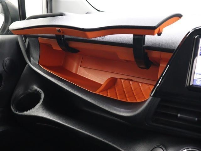 シエンタ Ｘ　メモリーナビ　バックカメラ　衝突被害軽減システム　ＥＴＣ　電動スライドドア　ウオークスルー　乗車定員７人　３列シート　アイドリングストップ（32枚目）