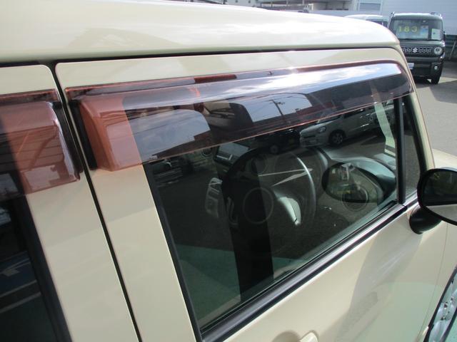アルトラパン Ｘ　アウトレット車　ナビ　ＥＴＣ　ドラレコ装着　キーレスプッシュスタートシステム　ＬＥＤターンランプ付き電動格納式リモコンドアミラー　マニュアルエアコン　アルミホイール　フロアマット　ドアバイザー（13枚目）