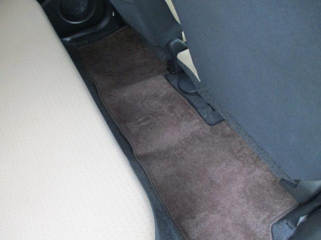 アルトラパン Ｘ　アウトレット車　ナビ　ＥＴＣ　ドラレコ装着　キーレスプッシュスタートシステム　ＬＥＤターンランプ付き電動格納式リモコンドアミラー　マニュアルエアコン　アルミホイール　フロアマット　ドアバイザー（24枚目）