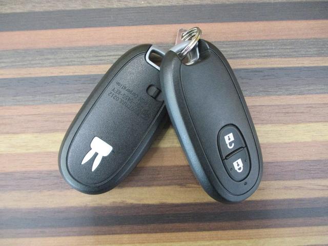 アルトラパン Ｘ　アウトレット車　ナビ　ＥＴＣ　ドラレコ装着　キーレスプッシュスタートシステム　ＬＥＤターンランプ付き電動格納式リモコンドアミラー　マニュアルエアコン　アルミホイール　フロアマット　ドアバイザー（52枚目）