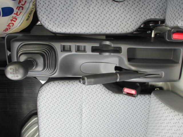 キャリイトラック KCエアコン・パワステ 4WD 5MT 衝突被害軽減ブレーキ 車検整備受渡 AM/FMラジオ マニュアルエアコン(29枚目)