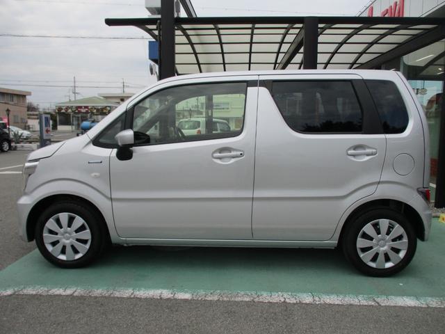 ワゴンＲ ハイブリッドＦＸ－Ｓ　衝突被害軽減ブレーキ　オーディオレス　スマートキー　プッシュスタート　盗難警報装置　アイドリングストップ　アダプティブクルーズコントロール　フロアマット　オートライト　シートヒーター（7枚目）