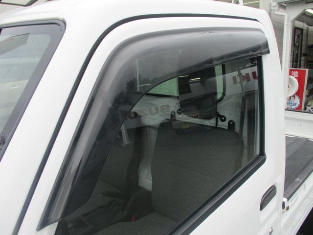 スクラムトラック ＫＣエアコン・パワステ　アウトレット車　４ＷＤ　３ＡＴ　フロアマット　ドアバイザー　荷台マット　ＡＢＳ（17枚目）