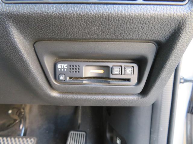 ステップワゴンスパーダ スパーダハイブリッド　Ｇ　ホンダセンシング　ドライブレコーダー　ＥＴＣ　バックカメラ　ナビ　ＴＶ　オートクルーズコントロール　レーンアシスト　衝突被害軽減システム　両側電動スライドドア　オートライト　ＬＥＤヘッドランプ　スマートキー　３列シート（8枚目）