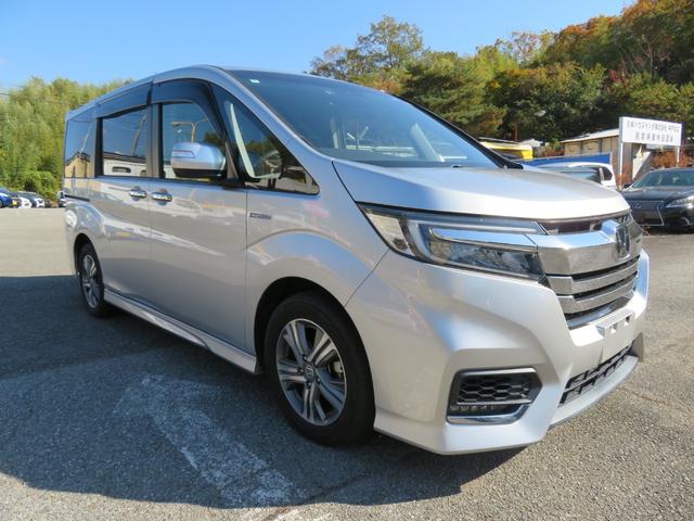 ステップワゴンスパーダ スパーダハイブリッド　Ｇ　ホンダセンシング　ドライブレコーダー　ＥＴＣ　バックカメラ　ナビ　ＴＶ　オートクルーズコントロール　レーンアシスト　衝突被害軽減システム　両側電動スライドドア　オートライト　ＬＥＤヘッドランプ　スマートキー　３列シート（13枚目）