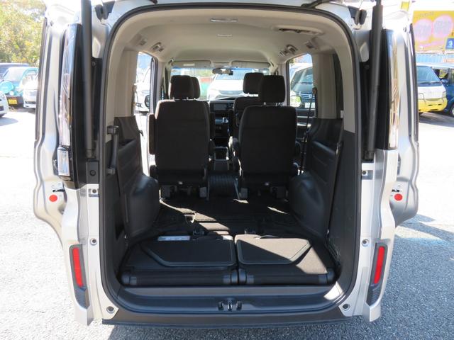 ステップワゴンスパーダ スパーダハイブリッド　Ｇ　ホンダセンシング　ドライブレコーダー　ＥＴＣ　バックカメラ　ナビ　ＴＶ　オートクルーズコントロール　レーンアシスト　衝突被害軽減システム　両側電動スライドドア　オートライト　ＬＥＤヘッドランプ　スマートキー　３列シート（18枚目）