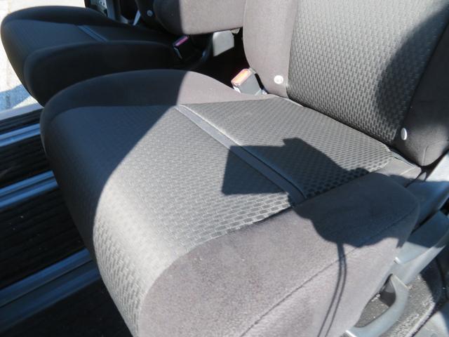 ステップワゴンスパーダ スパーダハイブリッド　Ｇ　ホンダセンシング　ドライブレコーダー　ＥＴＣ　バックカメラ　ナビ　ＴＶ　オートクルーズコントロール　レーンアシスト　衝突被害軽減システム　両側電動スライドドア　オートライト　ＬＥＤヘッドランプ　スマートキー　３列シート（25枚目）