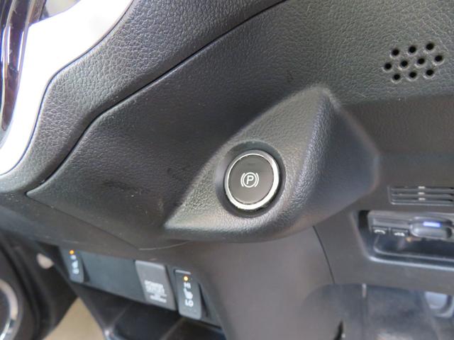N-BOXスラッシュ G・ターボLインテリアカラーパッケージ ETC バックカメラ ナビ TV オートクルーズコントロール 衝突被害軽減システム HID スマートキー アイドリングストップ 電動格納ミラー シートヒーター ベンチシート CVT 盗難防止システム(9枚目)