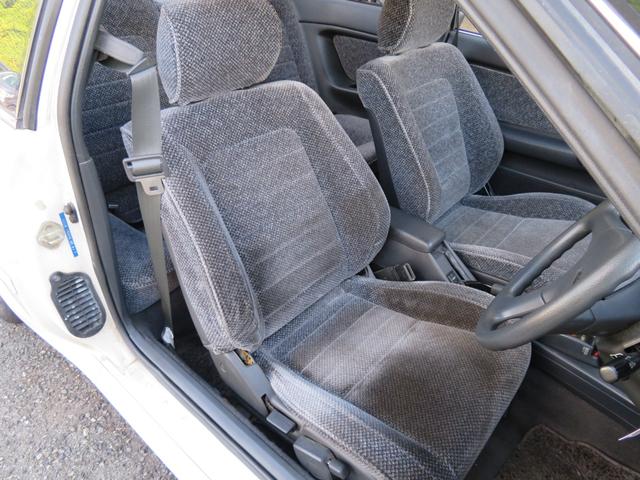 カローラレビン ＺＳ　ＡＴ　カセット　エアコン　パワーステアリング　パワーウィンドウ（8枚目）