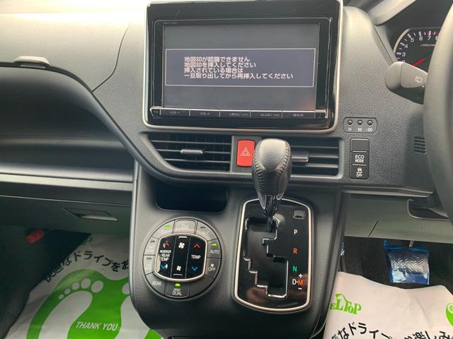 ヴォクシー ＺＳ　９インチナビ　バックカメラ　左パワースライドドア　フリップダウンモニター　スマートキー　ＬＥＤヘッドライト　オートライト　前後ドライブレコーダー　Ｂｌｕｅｔｏｏｔｈ（13枚目）