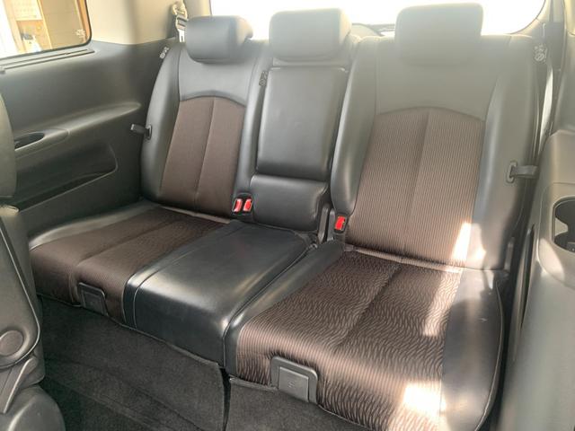 エルグランド ２５０ハイウェイスターＳ　メーカーＯＰナビ　フルセグＴＶ　アラウンドビューモニタ　フリップダウンモニター　両側パワースライドドア　ハーフレザーシート　オットマン　コーナーセンサー　オートライト　ＬＥＤヘッドライト　スマートキー（7枚目）