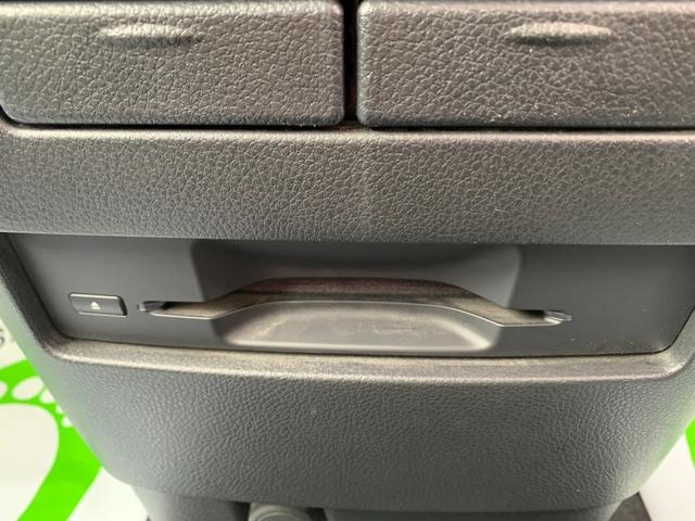 エルグランド ２５０ハイウェイスターＳ　メーカーＯＰナビ　フルセグＴＶ　アラウンドビューモニタ　フリップダウンモニター　両側パワースライドドア　ハーフレザーシート　オットマン　コーナーセンサー　オートライト　ＬＥＤヘッドライト　スマートキー（25枚目）