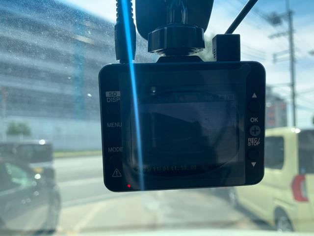 エルグランド ２５０ハイウェイスターＳ　メーカーＯＰナビ　フルセグＴＶ　アラウンドビューモニタ　フリップダウンモニター　両側パワースライドドア　ハーフレザーシート　オットマン　コーナーセンサー　オートライト　ＬＥＤヘッドライト　スマートキー（32枚目）