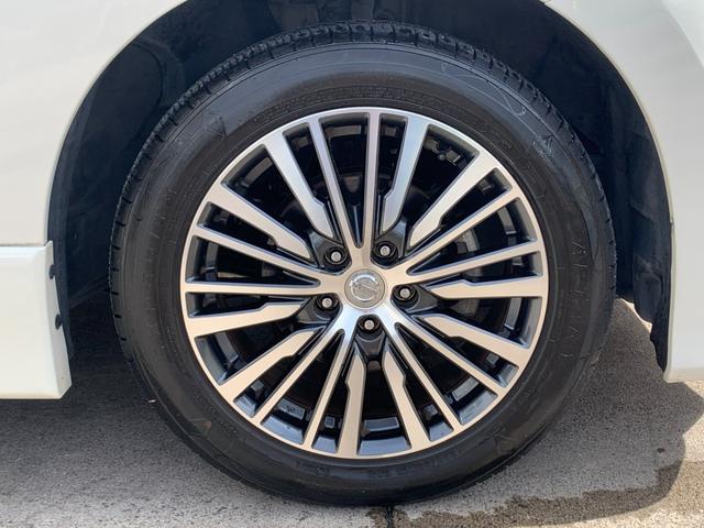 エルグランド ２５０ハイウェイスターＳ　メーカーＯＰナビ　フルセグＴＶ　アラウンドビューモニタ　フリップダウンモニター　両側パワースライドドア　ハーフレザーシート　オットマン　コーナーセンサー　オートライト　ＬＥＤヘッドライト　スマートキー（48枚目）