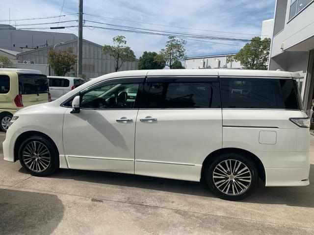 エルグランド ２５０ハイウェイスターＳ　メーカーＯＰナビ　フルセグＴＶ　アラウンドビューモニタ　フリップダウンモニター　両側パワースライドドア　ハーフレザーシート　オットマン　コーナーセンサー　オートライト　ＬＥＤヘッドライト　スマートキー（57枚目）