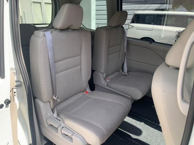 セレナ 　チェアキャブ　スロープ　車いす１名サード仕様Ｘ　電動ウインチ　電動固定装置　ナビ　フルセグＴＶ　バックカメラ　左パワースライドドア　エマージェンシーブレーキ　オートライト　ＬＥＤヘッドライト（16枚目）