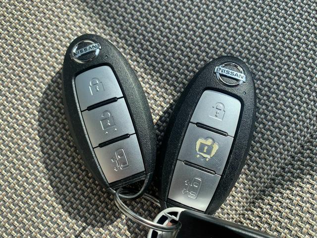 セレナ 　チェアキャブ　スロープ　車いす１名サード仕様Ｘ　電動ウインチ　電動固定装置　ナビ　フルセグＴＶ　バックカメラ　左パワースライドドア　エマージェンシーブレーキ　オートライト　ＬＥＤヘッドライト（30枚目）