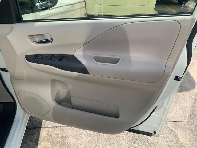 セレナ 　チェアキャブ　スロープ　車いす１名サード仕様Ｘ　電動ウインチ　電動固定装置　ナビ　フルセグＴＶ　バックカメラ　左パワースライドドア　エマージェンシーブレーキ　オートライト　ＬＥＤヘッドライト（32枚目）