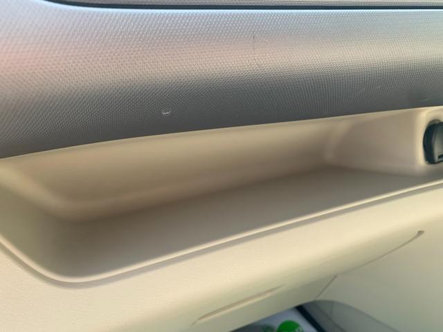 セレナ 　チェアキャブ　スロープ　車いす１名サード仕様Ｘ　電動ウインチ　電動固定装置　ナビ　フルセグＴＶ　バックカメラ　左パワースライドドア　エマージェンシーブレーキ　オートライト　ＬＥＤヘッドライト（36枚目）